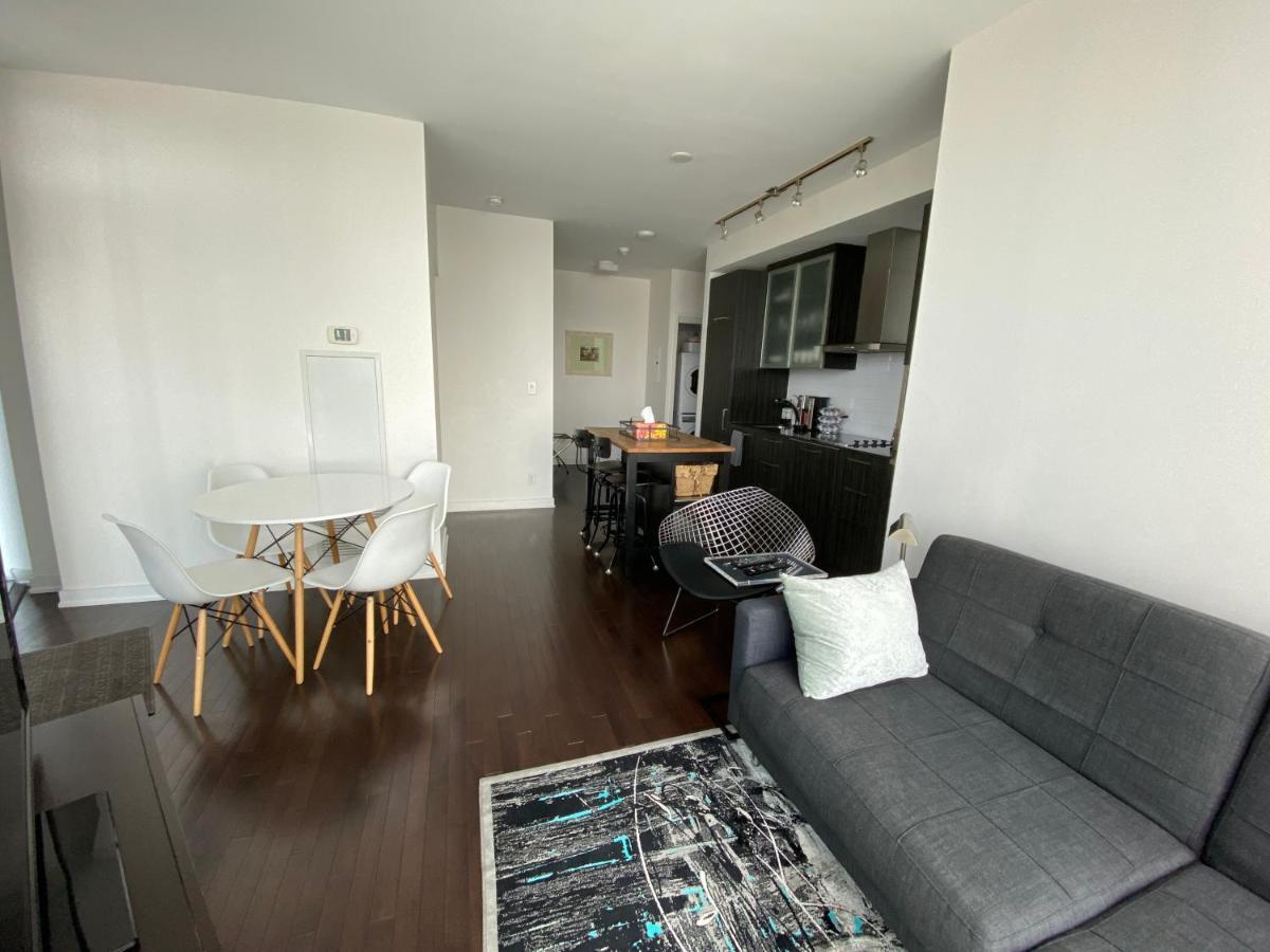 Corporate Suite Toronto Eksteriør billede